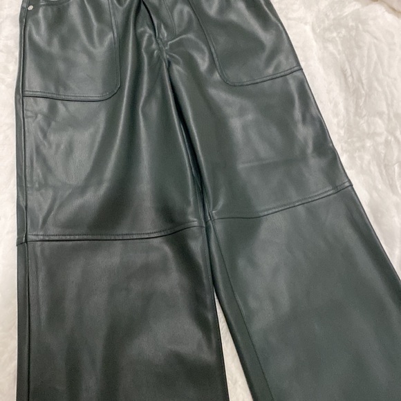 Blank NYC The Baxter Pant - Picture 4 of 5